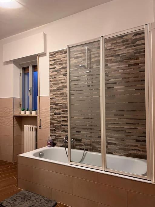 Locazione Turistica Casa Adua Apartment โปลีญาโนอามาเร ภายนอก รูปภาพ